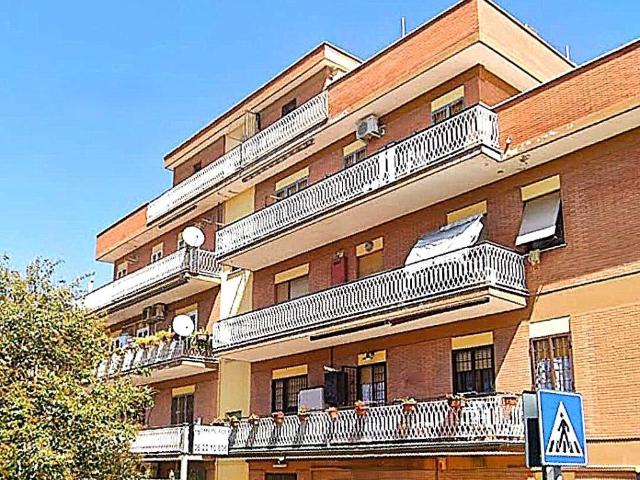Appartamento in vendita a Torrenova, Roma Capitale
