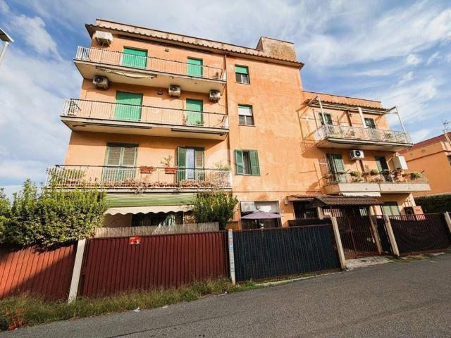 Appartamento in vendita a Tor Vergata, Roma