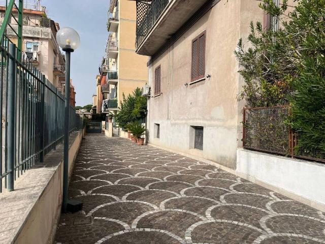 Appartamento in vendita a Municipio Roma XII, Roma Capitale