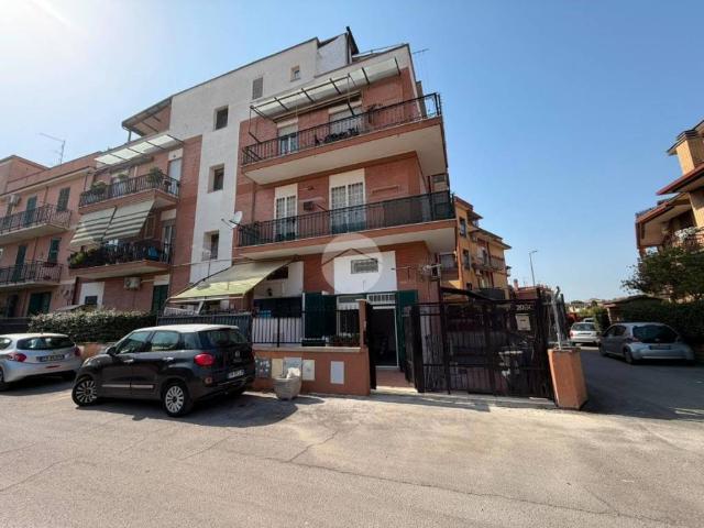 Appartamento in vendita a Municipio Roma VI, Roma Capitale