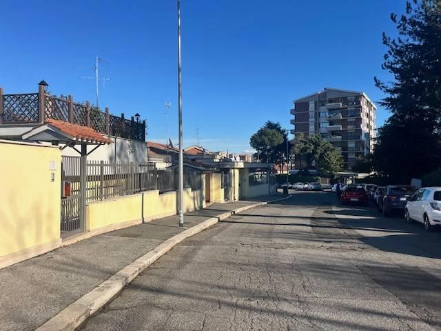 Appartamento in vendita a Mostacciano, Roma Capitale