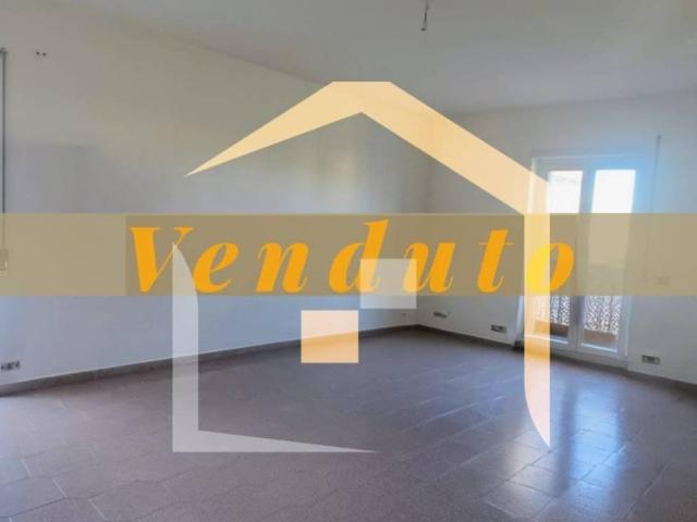 Appartamento in vendita a Municipio Roma X, Roma Capitale