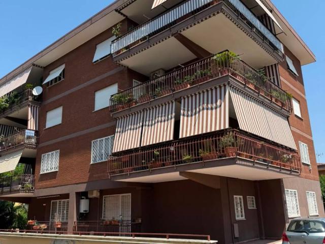 Appartamento in vendita a Ponte Linari, Roma Capitale
