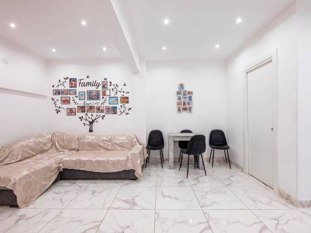Appartamento in vendita a Montagnola, Roma