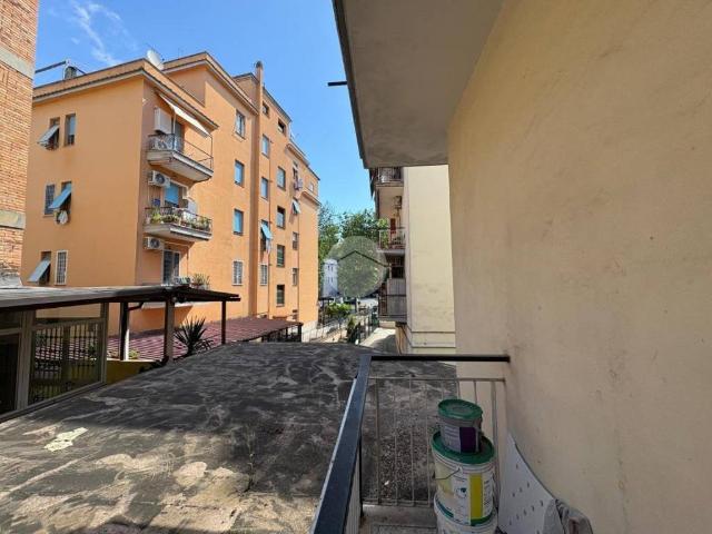 Appartamento in vendita a Municipio Roma XI, Roma Capitale