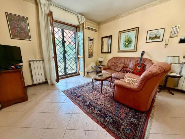 Appartamento in vendita a Acilia Sud, Roma