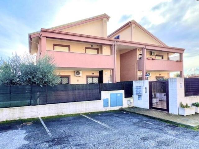 Appartamento in vendita a Giardini di Corcolle, Roma Capitale