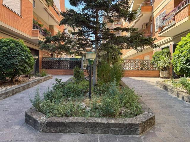 Appartamento in vendita a Lido di Ostia, Roma Capitale