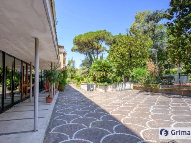Appartamento in vendita a Municipio Roma IX, Roma Capitale