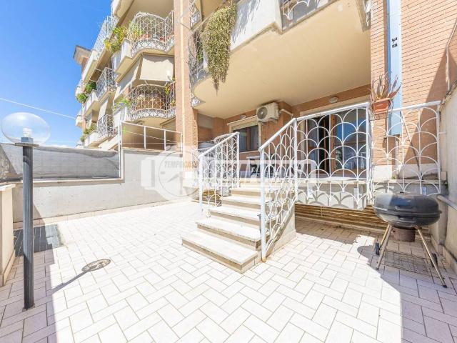 Appartamento in vendita a Vallerano, Roma