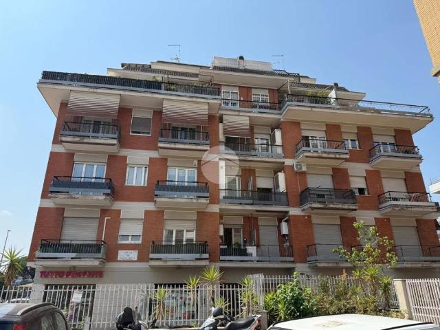 Appartamento in vendita a Municipio Roma XI, Roma Capitale