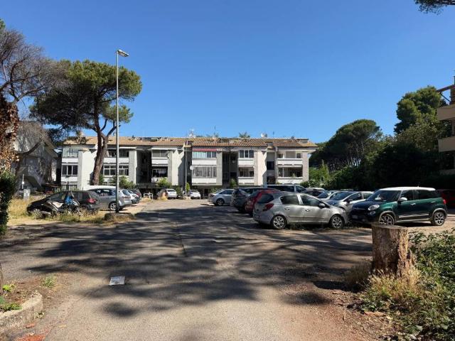 Appartamento in vendita a Municipio Roma XV, Roma Capitale