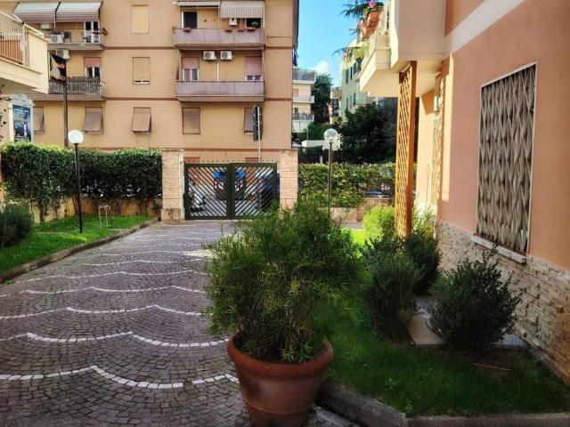 Appartamento in vendita a Aurelio, Roma