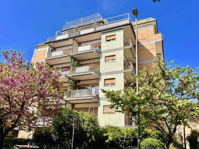 Appartamento in vendita a Lido di Ostia, Roma Capitale