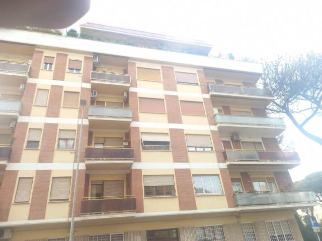 Appartamento in vendita a Lido di Ostia, Roma Capitale