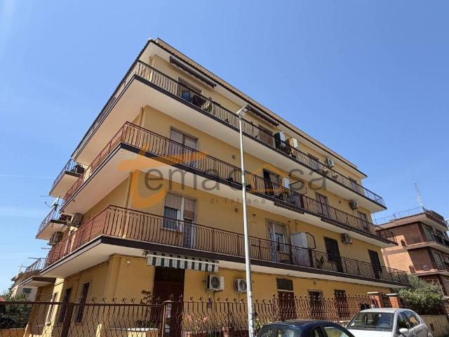 Appartamento in vendita a Finocchio, Roma Capitale
