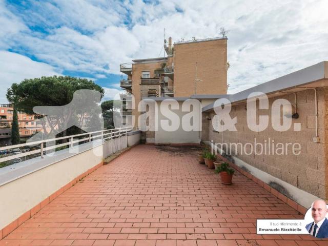 Appartamento in vendita a Casale Prima Porta, Roma Capitale