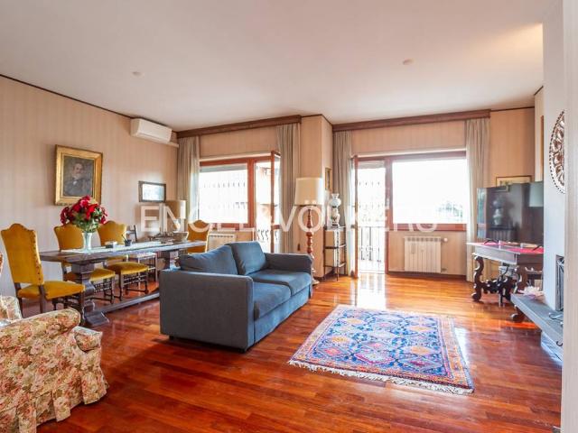 Appartamento in vendita a Mostacciano, Roma Capitale