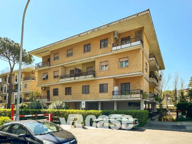 Appartamento in vendita a Spinaceto, Roma Capitale