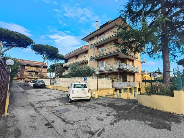 Appartamento in vendita a Municipio Roma VII, Roma Capitale