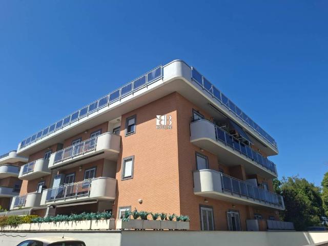 Appartamento in vendita a Selva Nera, Roma