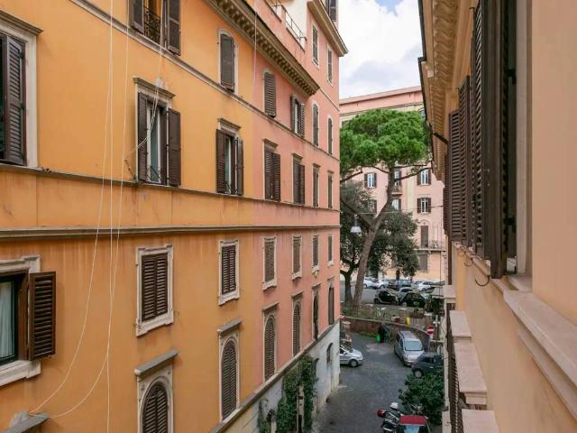 Appartamento in vendita a Municipio Roma I, Roma Capitale