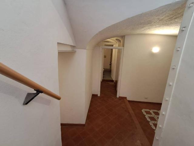 Appartamento in vendita a Trevi, Roma