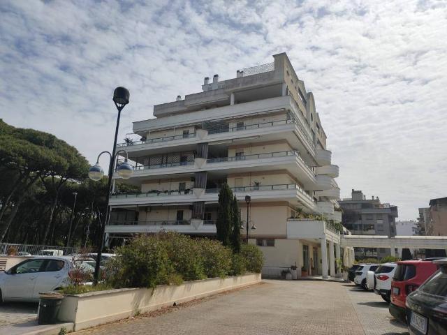 Appartamento in vendita a Lido di Ostia, Roma Capitale