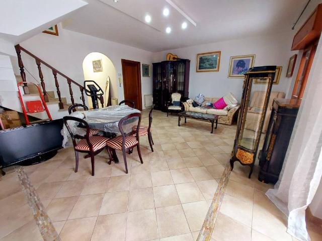 Appartamento in vendita a San Giorgio di Acilia, Roma Capitale