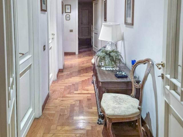 Appartamento in vendita a Municipio Roma I, Roma Capitale