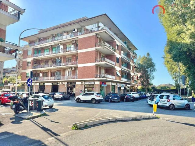 Appartamento in vendita a Municipio Roma VIII, Roma Capitale