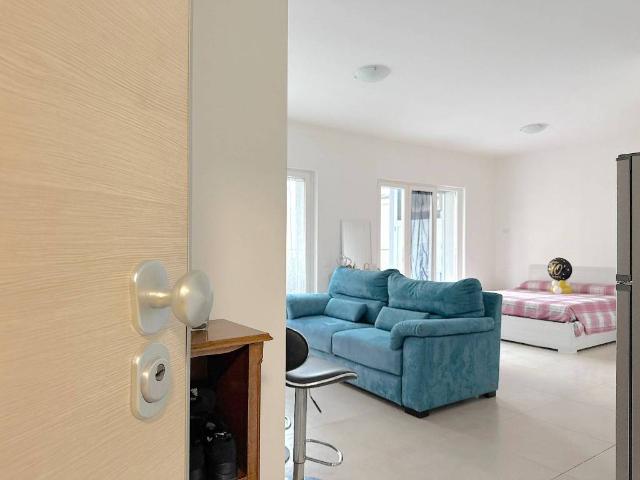 Appartamento in vendita a Castel Di Guido, Rome