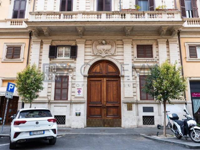 Appartamento in vendita a Municipio Roma I, Roma Capitale