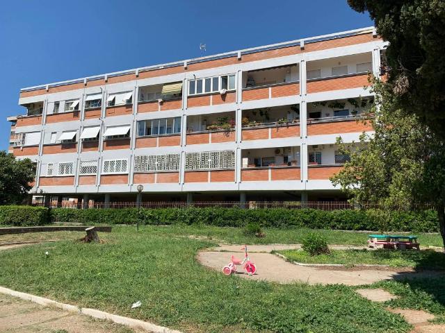 Appartamento in vendita a Spinaceto, Roma Capitale
