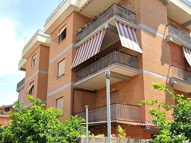 Appartamento in vendita a Tor Vergata, Roma