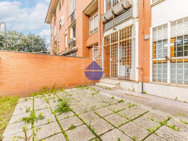 Appartamento in vendita a Capannelle, Roma