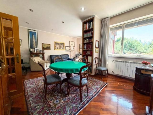 Appartamento in vendita a Spinaceto, Roma Capitale