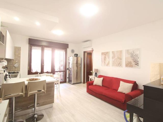 Appartamento in vendita a Capannelle, Roma