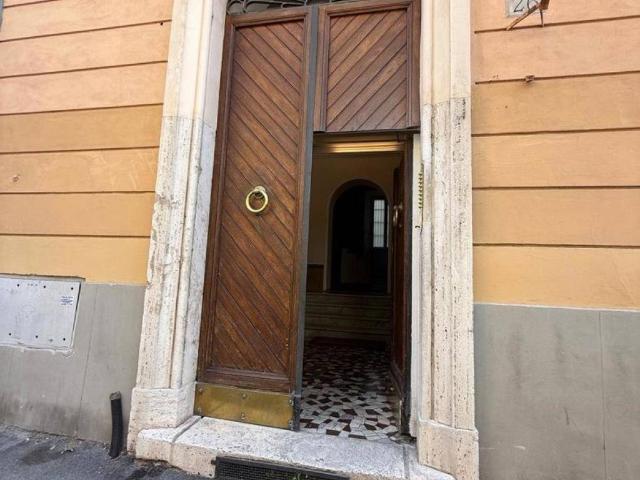 Appartamento in vendita a Municipio Roma I, Roma Capitale