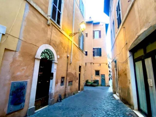 Appartamento in vendita a Municipio Roma I, Roma Capitale