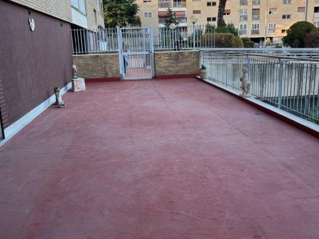 Appartamento in vendita a Municipio Roma VII, Roma Capitale