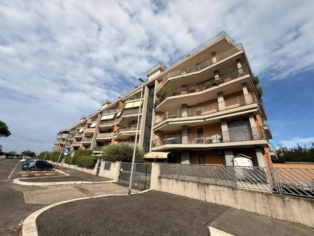 Appartamento in vendita a Selva Nera, Roma