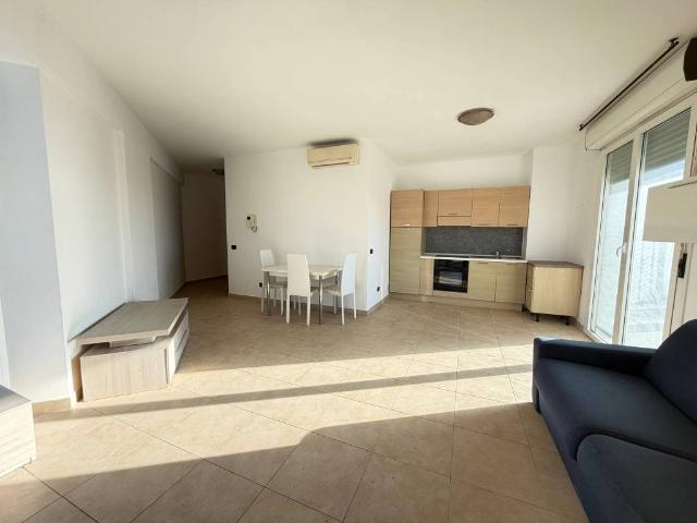 Appartamento in vendita a Lido di Ostia, Roma