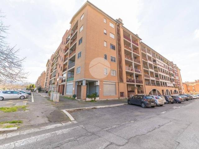 Appartamento in vendita a Municipio Roma VII, Roma Capitale