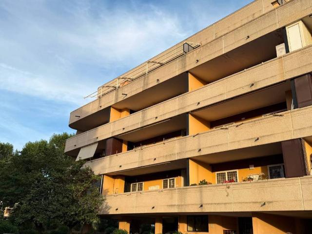 Appartamento in vendita a Giardino di Roma, Roma Capitale