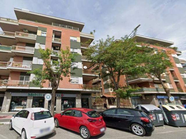 Appartamento in vendita a Lido di Ostia, Roma Capitale