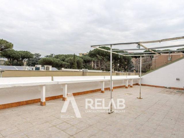 Appartamento in vendita a Municipio Roma IX, Roma Capitale