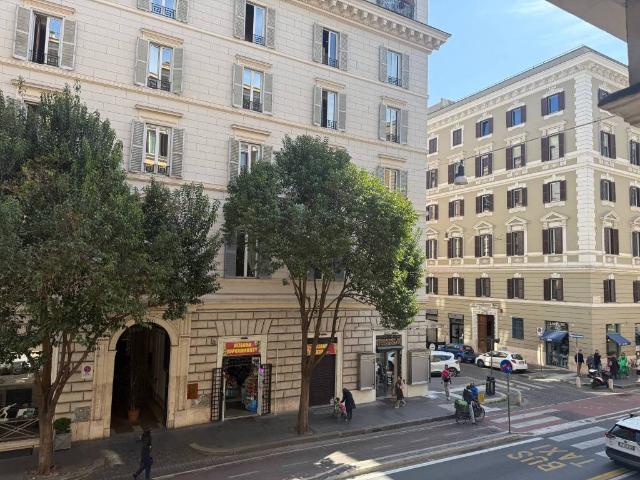 Appartamento in vendita a Municipio Roma I, Roma Capitale