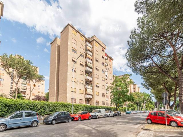 Appartamento in vendita a Municipio Roma VII, Roma Capitale