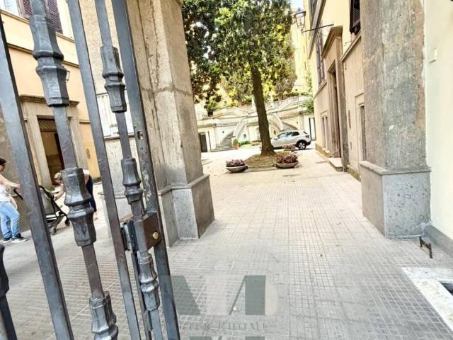 Appartamento in vendita a Municipio Roma II, Roma Capitale